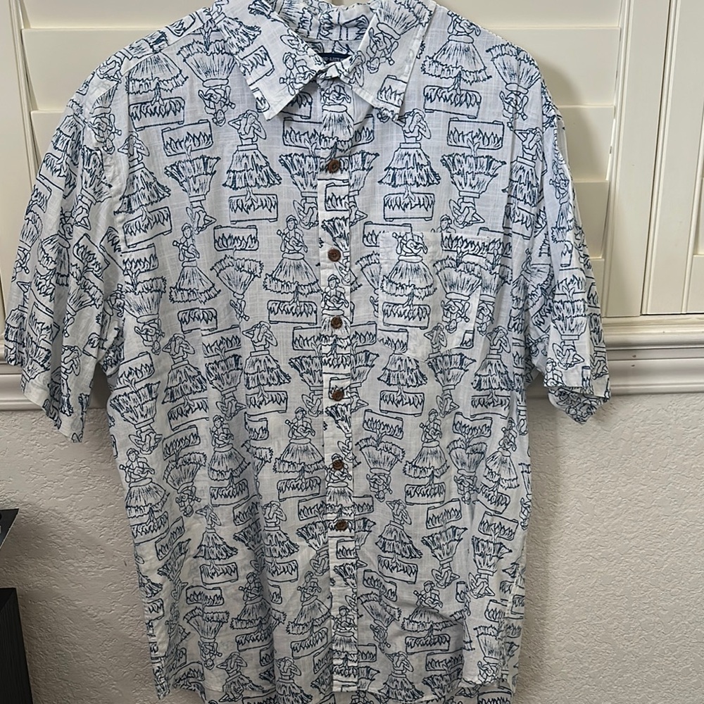 Old Navy Men's Blue Patterned Shirt